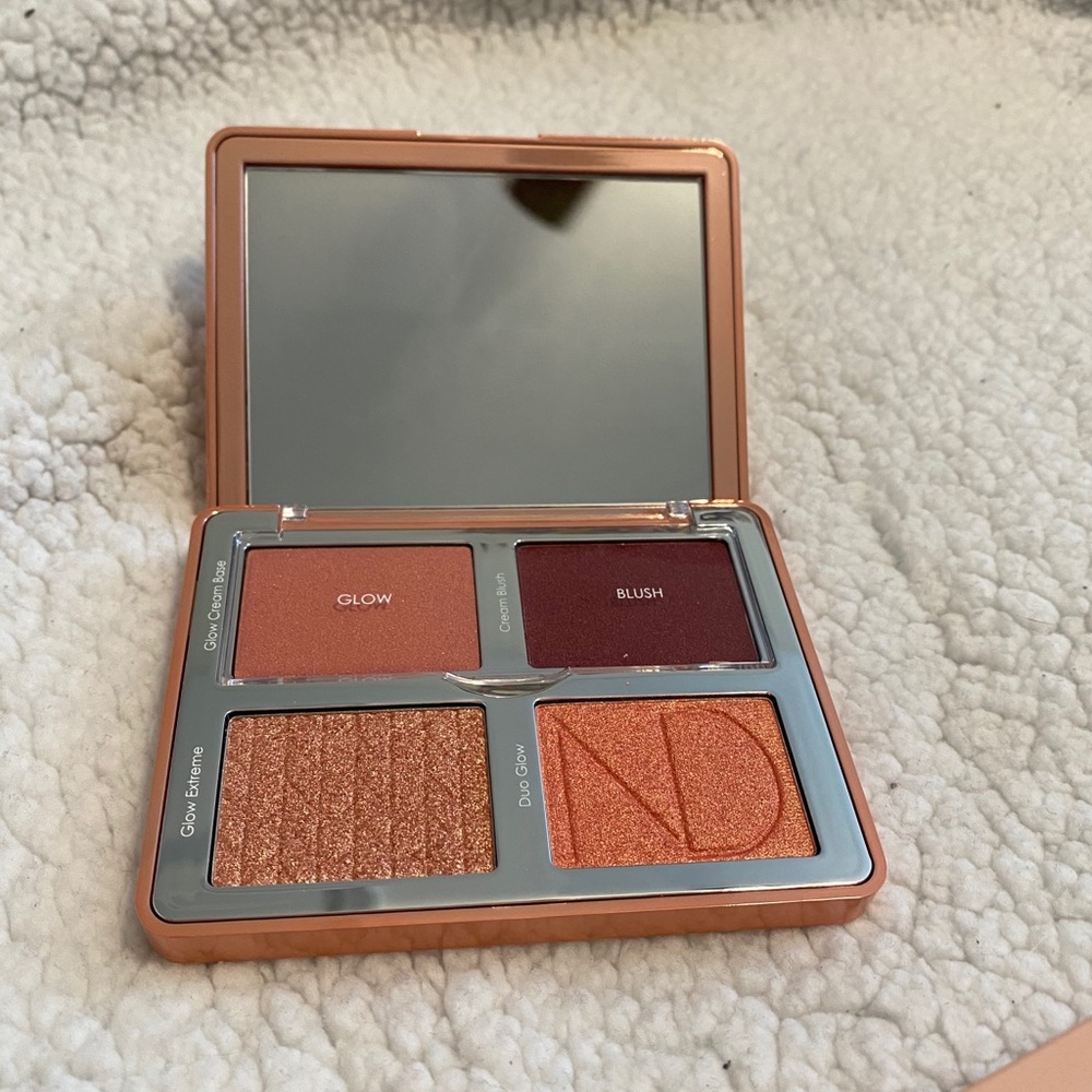NIB Natasha Denona Bloom Palette